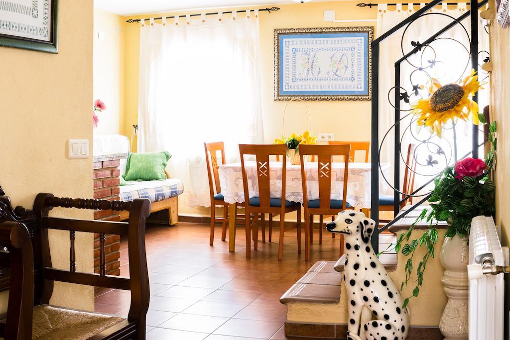 Las Calabazas Barrado Room photo